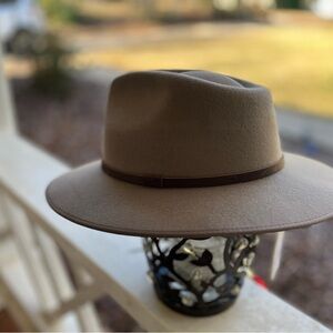 - will + bear calloway L wool hat/ pick co…